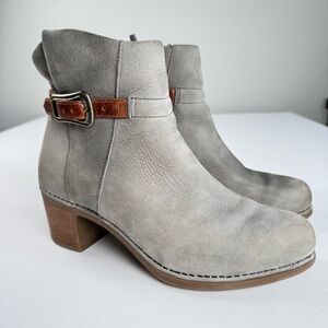 Dansko Hartley Gray Nubuck‎ Leather Ankle Boots Women’s Size 40 / 9.5-10